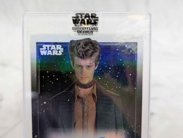 Topps Star Wars Matt Doran as Elan Sleazebaggano Autograph Card - BP390993-5 - Image 3