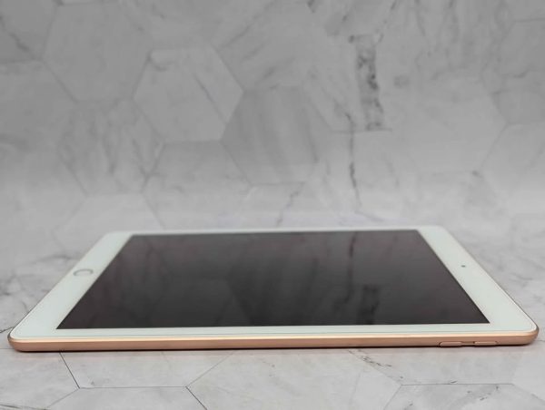 Apple iPad 32GB (6th Gen - MRJN2X/A) - BP390186 - Image 2