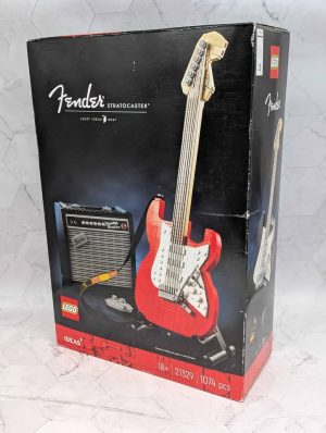 Sealed LEGO Ideas Fender Stratocaster Complete Set (#037 - 21329) - BP391882