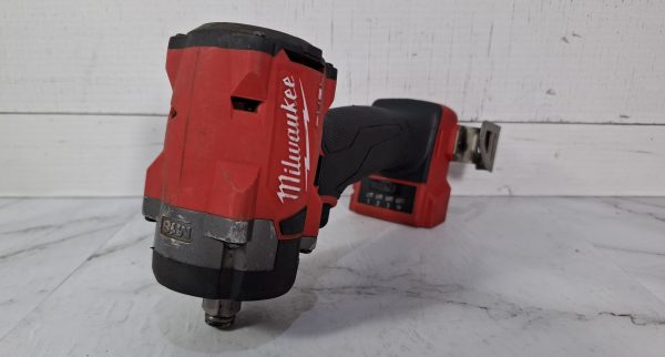 Milwaukee 18V Impact Driver TW387897 - Image 3
