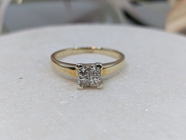 Valuated Ladies 9CT Yellow and White Gold Diamond Set Ring (3.12gms) - BP352406 - Image 2