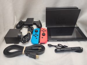 Nintendo Switch HAC-001 in Box w All Accessories - IP394212