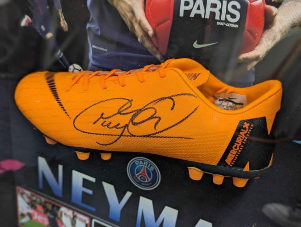 Framed Neymar Jr. Autographed Shoe Memorabilia - BP391467 - Image 5