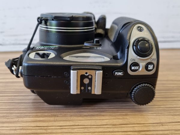 Nikon CoolPix 5000 Camera TW386718 - Image 4