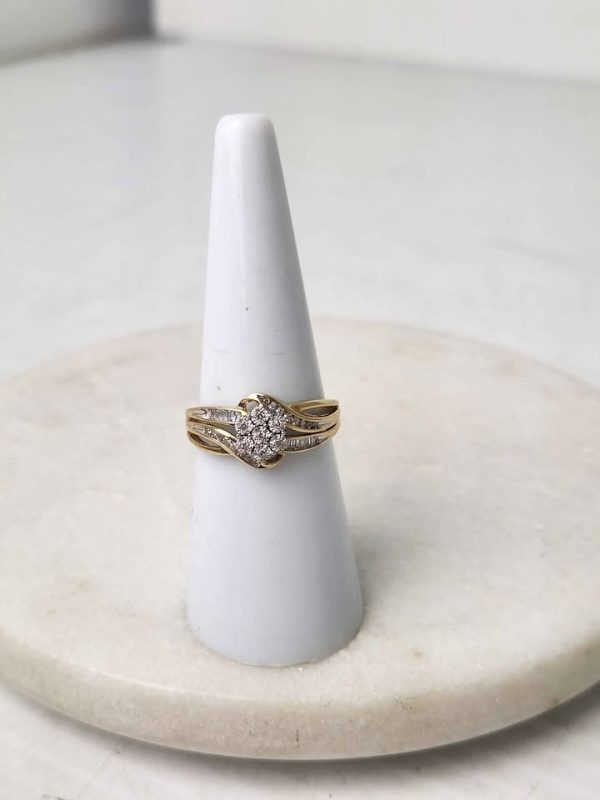 9CT YELLOW GOLD RING #GN390564 - Image 15