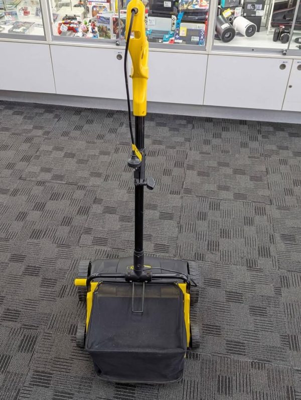 Garland Roll and Comb Grass Sweeper - BP392048 - Image 3