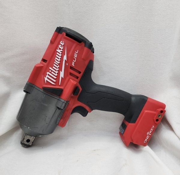 Milwaukee Impact Wrench M18 One Key w/ 5.0Ah - IP393551 - Image 7