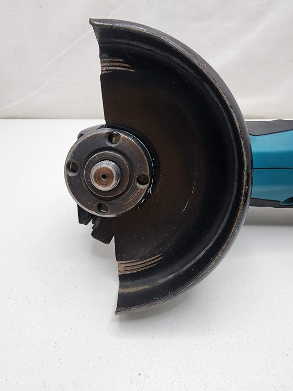 Makita Angle Grinder 115mm DGA452 Skin Only - IP392702 - Image 2