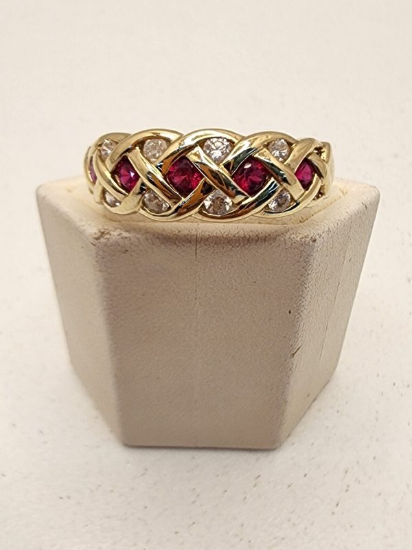 Ladies 9CT Yellow Gold Ring with Clear and Red Stones - IP388908 - Image 10