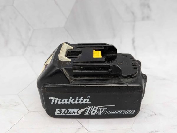 Makita 18V 4 Pce Hammer Drill & Impact Driver 3Ah Kit - BP395325 - Image 8