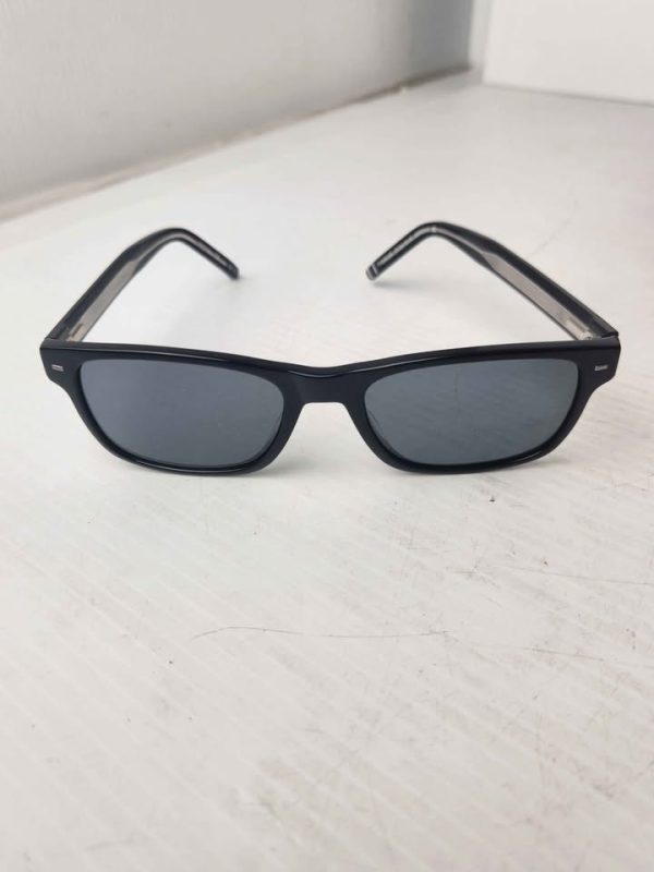TOMMY HILL SUN GLASSES #GN389840 - Image 12