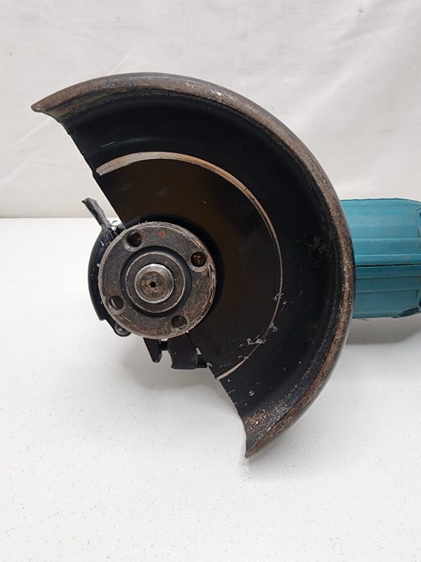 Makita Angle Grinder 125mm w/ 5.0AH Battery - IP392651 - Image 9