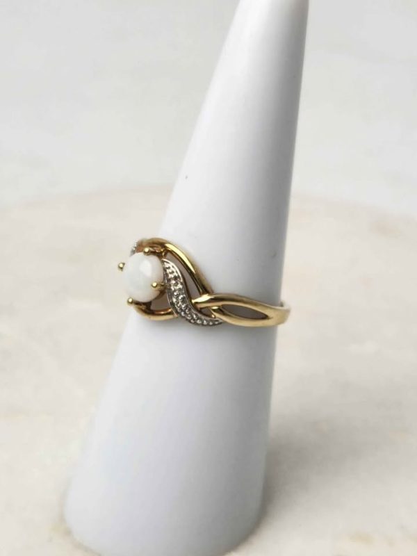 9CT YELLOW GOLD OPAL RING #GN392324 - Image 13
