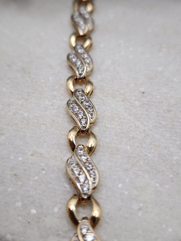9CT Yellow Gold Diamond Link Bracelet (9.8gms) - BP313973 - Image 18