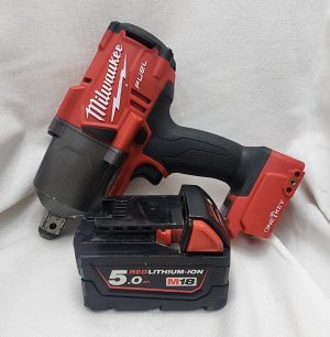Milwaukee Impact Wrench M18 One Key w/ 5.0Ah - IP393551