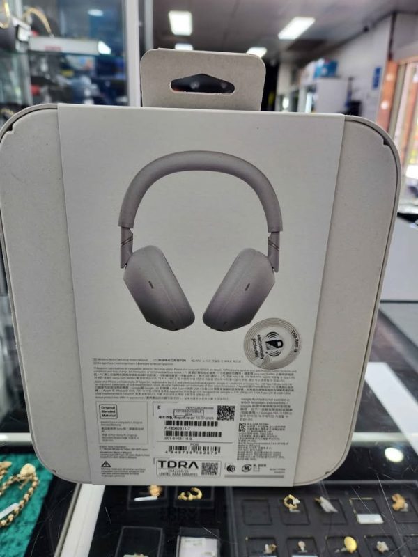 SONY HEAD PHONES (WH1000XM6) IN SEALED BOX #GN392695 - Image 7
