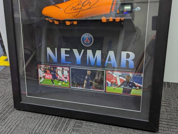 Framed Neymar Jr. Autographed Shoe Memorabilia - BP391467 - Image 4