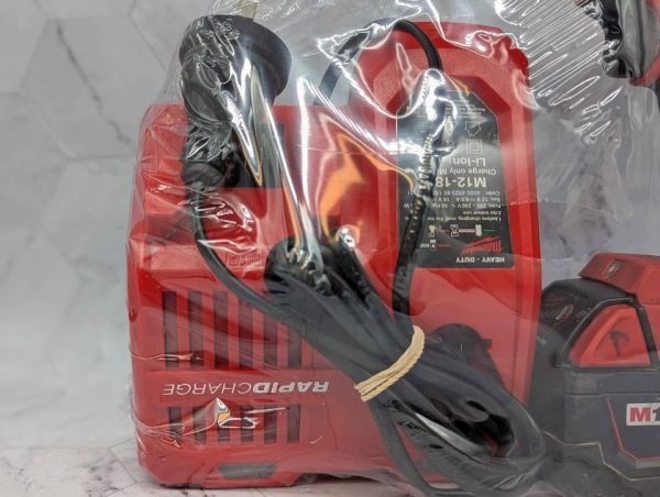 Milwaukee 18V Hammer Drill/Driver w/ 3Ah Battery - BP395751 - Image 4
