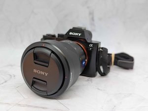 Sony Alpha 7 Full Frame Mirrorless DSLR Camera w/ 24-70mm Lens - BP383439