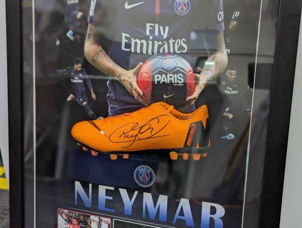 Framed Neymar Jr. Autographed Shoe Memorabilia - BP391467 - Image 3
