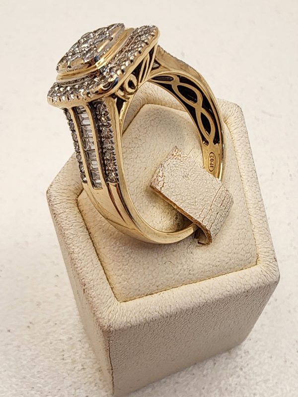 Ladies 9CT Yellow Gold Cluster Diamond Cushion Ring - IP388904 - Image 5