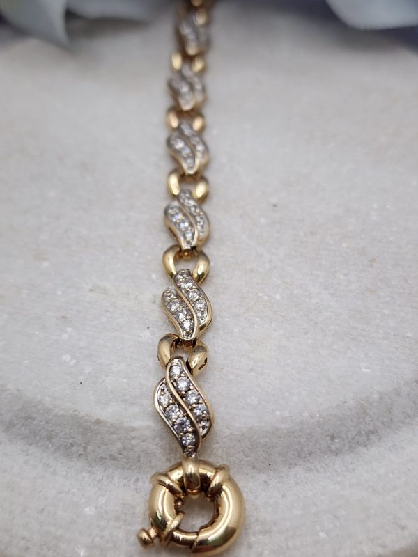 9CT Yellow Gold Diamond Link Bracelet (9.8gms) - BP313973 - Image 11