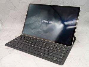Samsung Galaxy Tablet S7+ 128GB with Keyboard Case and Pen - BP392458