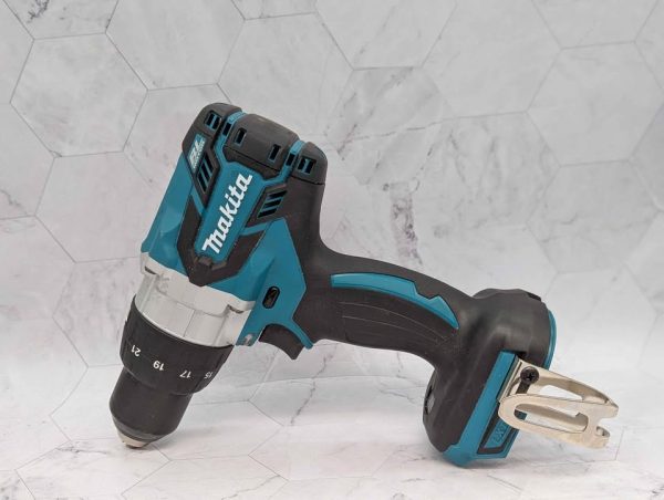 Makita 18V 4 Pce Hammer Drill & Impact Driver 3Ah Kit - BP395325 - Image 2