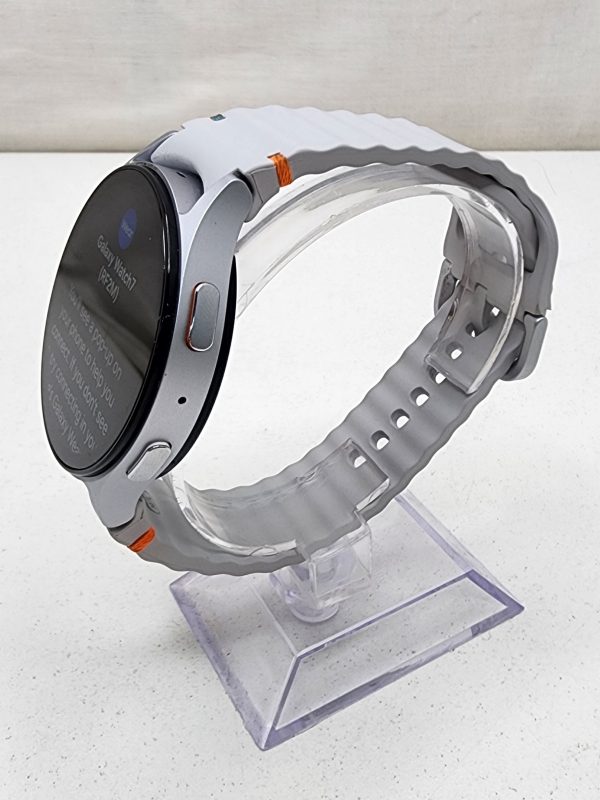 Samsung Galaxy Watch 7 LTE & GPS 44mm w/ Charger - IP391613 - Image 4