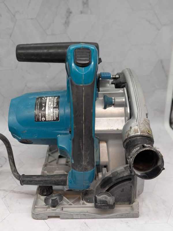 Makita 165mm Plunge Cut Circular Saw (SP6000) - BP352122 - Image 4