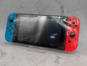 Nintendo Switch Handheld Console w/ No Dock (HAC-001) - BP393501