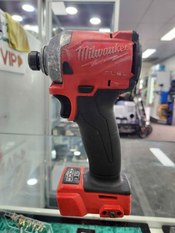 MILWAUKEE IMPACT DRIVER (SKIN ONLY) #GN391648 - Image 12
