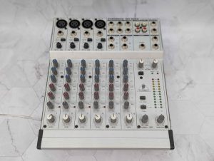 Behringer Eurorack Compact Mixer (MX 802A) - BP393561