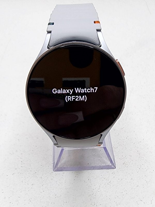 Samsung Galaxy Watch 7 LTE & GPS 44mm w/ Charger - IP391613 - Image 11
