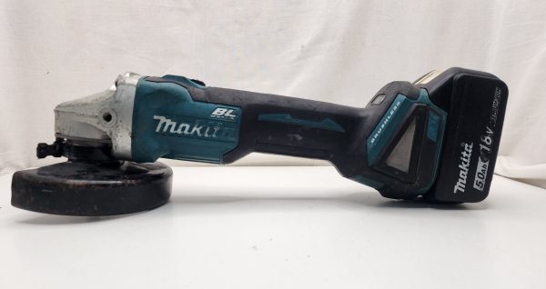 Makita Angle Grinder 125mm w/ 5.0AH Battery - IP392651