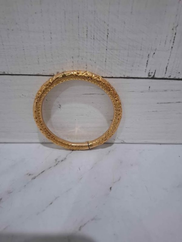 14CT YELLOW GOLD PATTERNED BANGLE TW389336 - Image 8