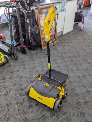 Garland Roll and Comb Grass Sweeper - BP392048