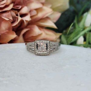 18CT WHITE GOLD DIAMOND RING #GN292714