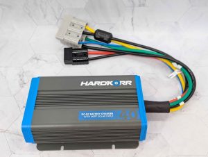Hardkorr 40A DC-DC Battery Charger w/ MPPT Solar Input - BP382453
