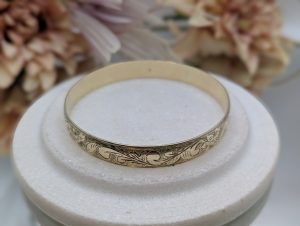 Ladies 9CT Yellow Gold Patterned Bangle (35.6gms) - BP397608