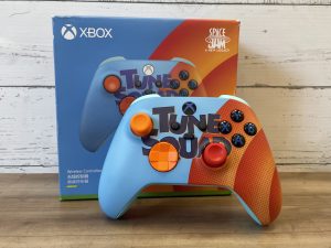 Xbox One Looney Tunes Space Jam Controller TW398040