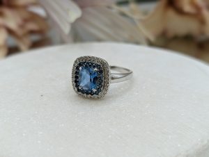 Ladies 9CT White Gold Blue Stone and Diamond Dress Ring (5.4gms) - BP392058