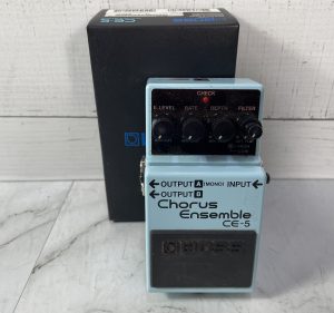 Boss Chorus Ensemble Guitar Pedal TW396309-3