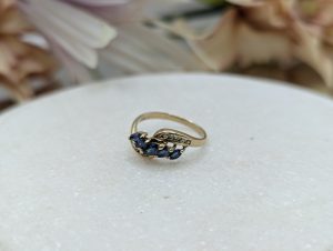 Ladies 9CT Yellow Gold Blue & Clear Stone Ring (1.9gms) - BP395773