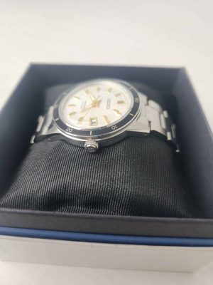 UNISEX SILVER SEIKO WATCH IN BOX #GN398553