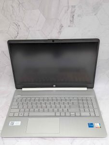 HP 15.6" Laptop (12th Gen i5, 16GB, 475GB) - BP395597