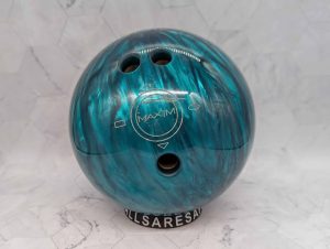 Maxim Ebonite Bowling Ball - BP375579