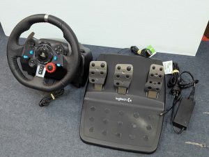 Logitech G29 Driving Force Wheel & Pedals (PlayStation) - BP400637