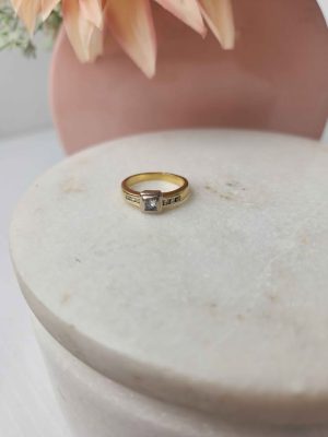 LADIES 9CT GOLD/SILVER DIAMOND RING #GN402620