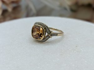 Ladies 9CT Yellow Gold Yellow Stone Ring (5.2gms) - BP398629